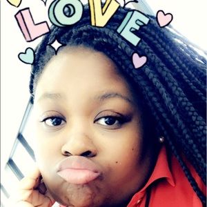 Meet your Posher, Kendra